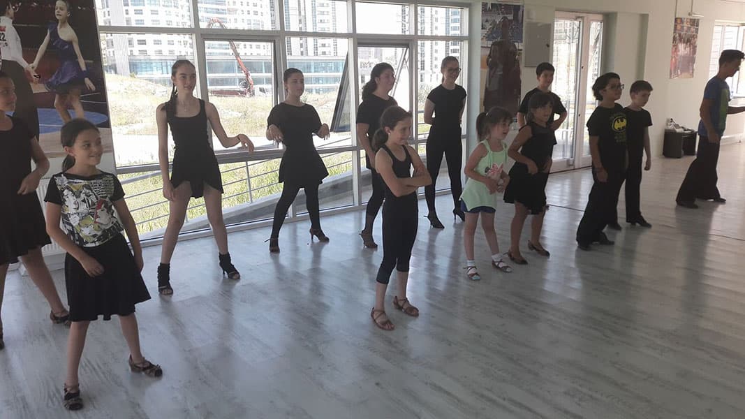 Emir Kaya Dans Okulu