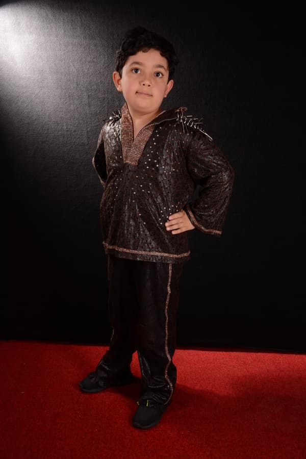 Emir Kaya Kostüm Kiralama - 86. Fotoğraf Emir Kaya Kostüm Kiralama - 86. Fotoğraf