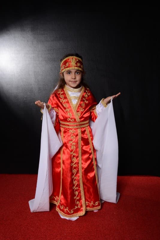 Emir Kaya Kostüm Kiralama - Mesa Koru  Dans Okulları - 3. Fotoğraf