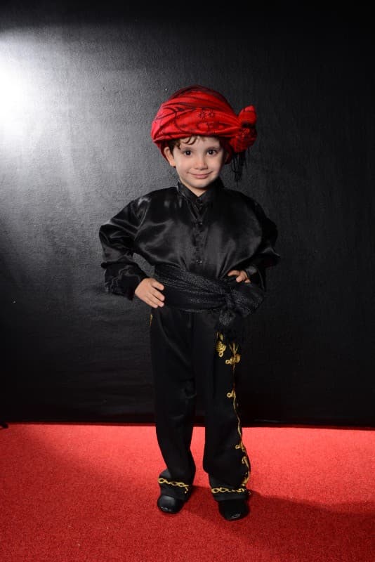 Emir Kaya Kostüm Kiralama - 64. Fotoğraf Emir Kaya Kostüm Kiralama - 64. Fotoğraf