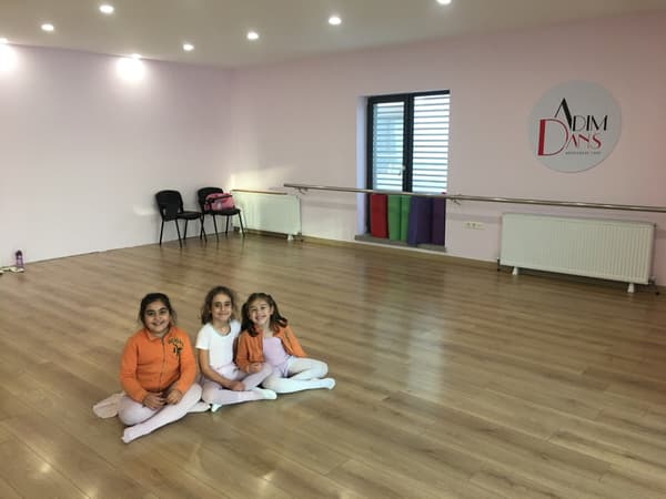 Adım Sanat ve Dans Okulu - 5. Fotoğraf Adım Sanat ve Dans Okulu - 5. Fotoğraf