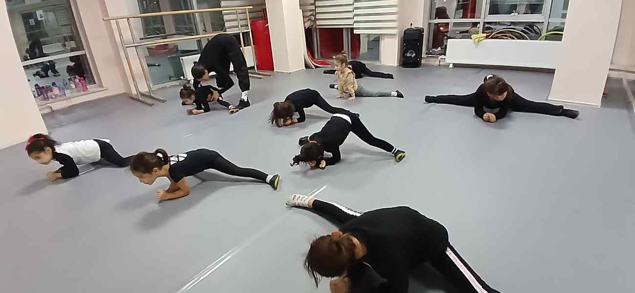 Demiurk Kostüm ve Organizasyon