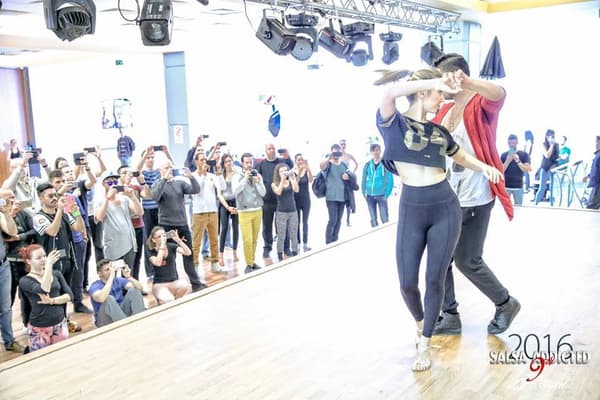 Crypto Dans Stüdyosu - 59. Fotoğraf Crypto Dans Stüdyosu - 59. Fotoğraf