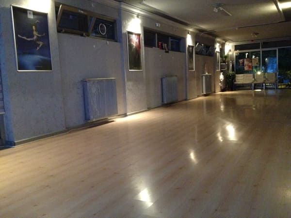 Crypto Dans Stüdyosu - 34. Fotoğraf Crypto Dans Stüdyosu - 34. Fotoğraf