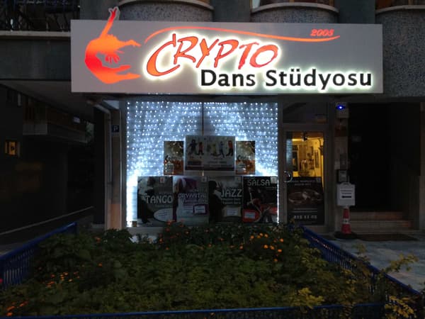 Crypto Dans Stüdyosu - 40. Fotoğraf