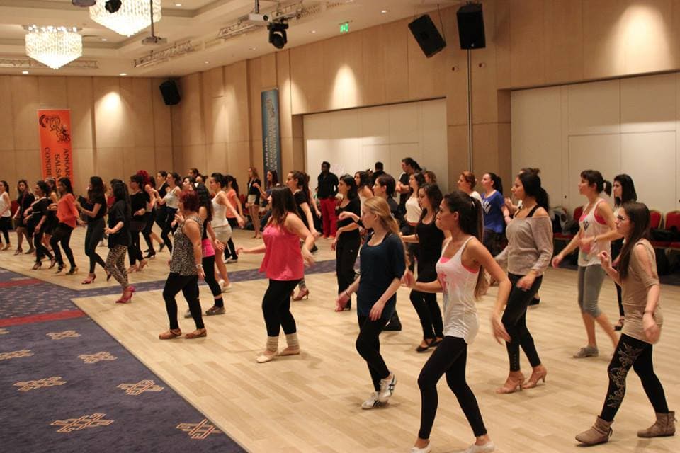 Crypto Dans Stüdyosu - 3. Fotoğraf