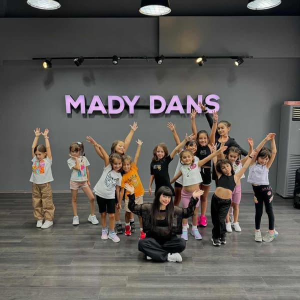 Mady Dans ve Bale - 18. Fotoğraf