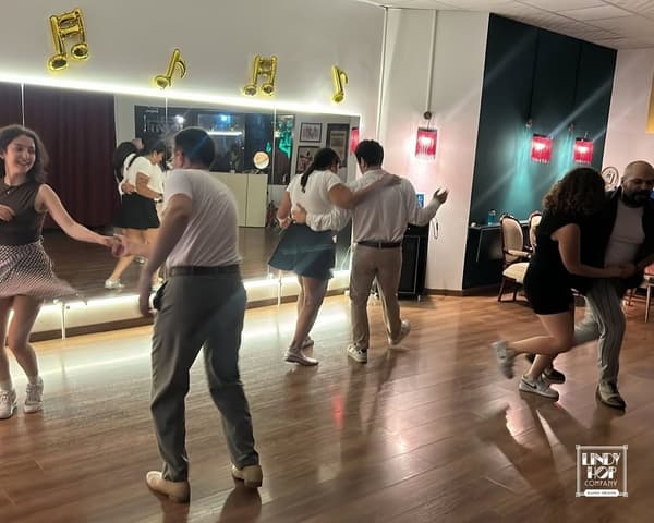 Lindy Hop Company - 16. Fotoğraf Lindy Hop Company - 16. Fotoğraf